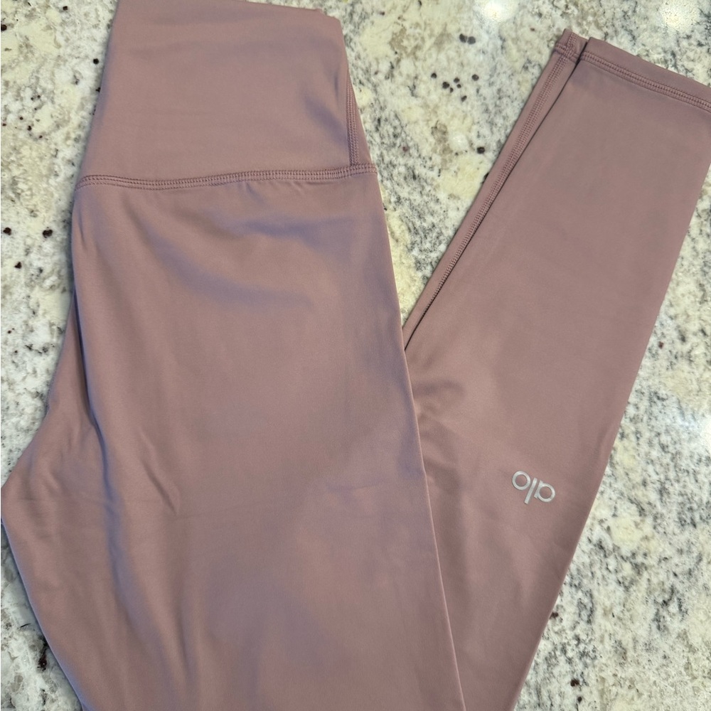 Alo Yoga 7/8 High Waisted Airbrush Pink Legging